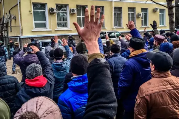 Десять років роботи «Кримської солідарності»: від взаємодопомоги до зупинки через статус «іноземного