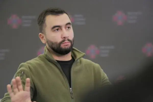 Підтверджена послідовність: 31 серпня Жумаділов залишив АОЗ, Романюков став в.о.