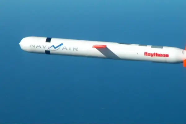 Хронологія контракту на Tomahawk: від лютневої рамкової угоди до серпневого контракту на $22,9 млрд