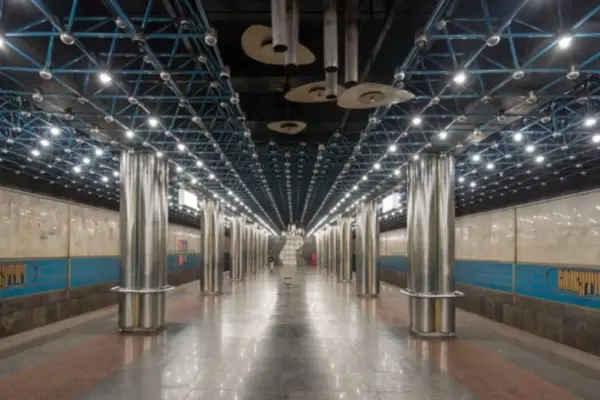 Фахівці «Київського метрополітену» відновили рух поїздів через Південний мост